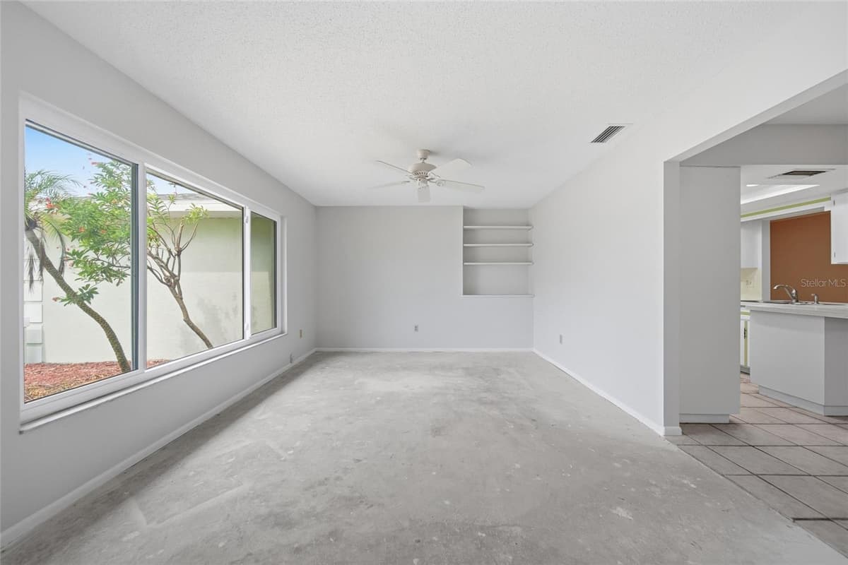 5608 4TH AVENUE — photo 16 of 47