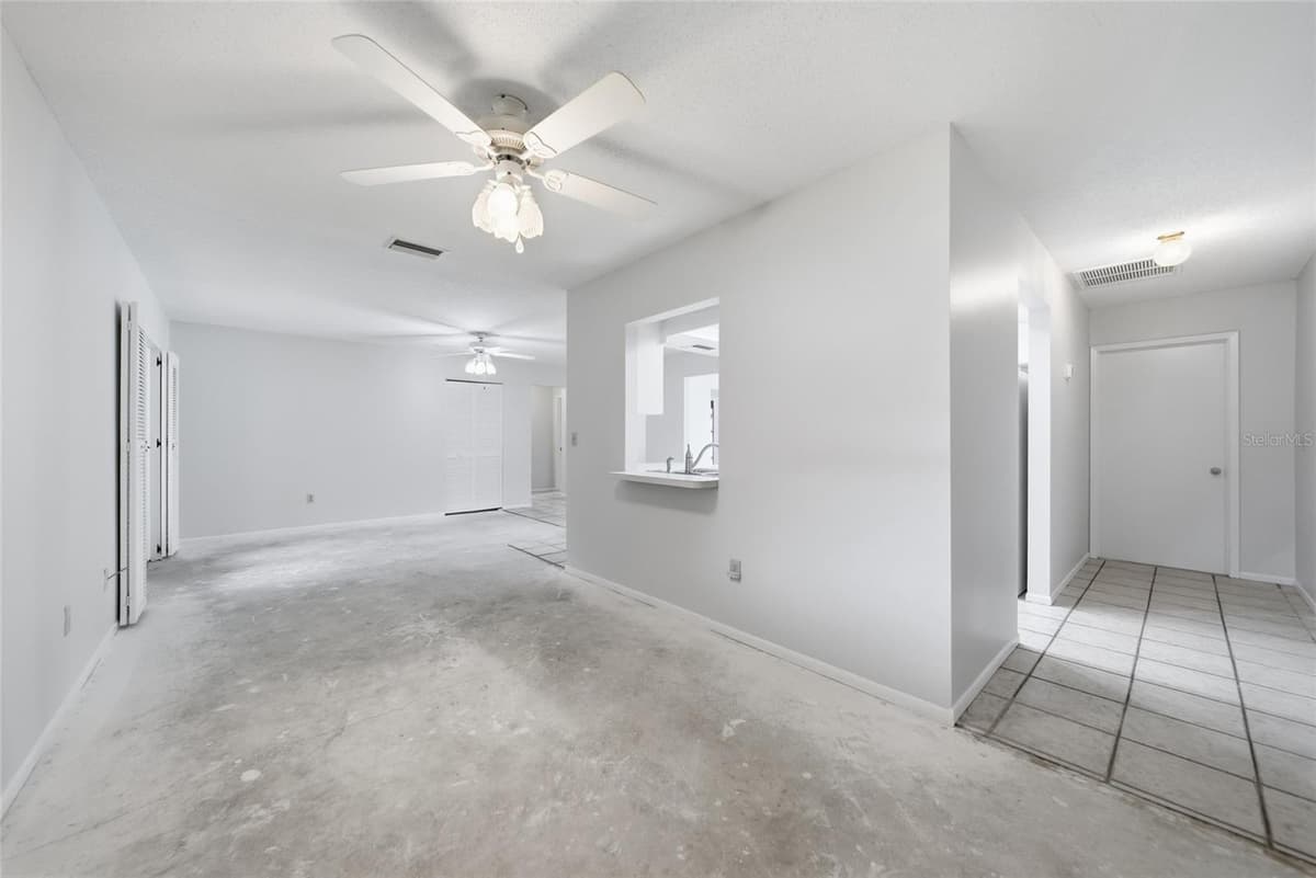 5608 4TH AVENUE — photo 10 of 47