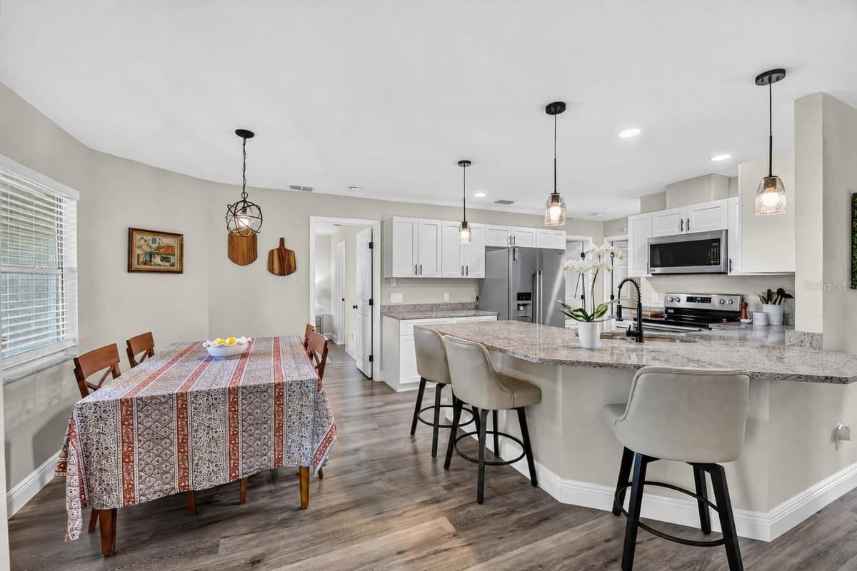 23 BUNKER PLACE — photo 9 of 39