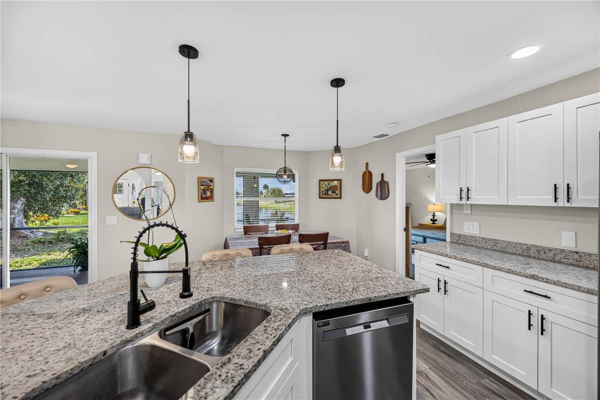 23 BUNKER PLACE — photo 13 of 39