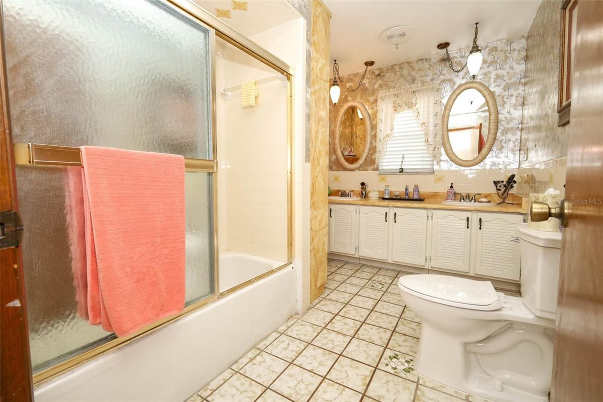 5520 ROCKWOOD AVENUE — photo 31 of 42