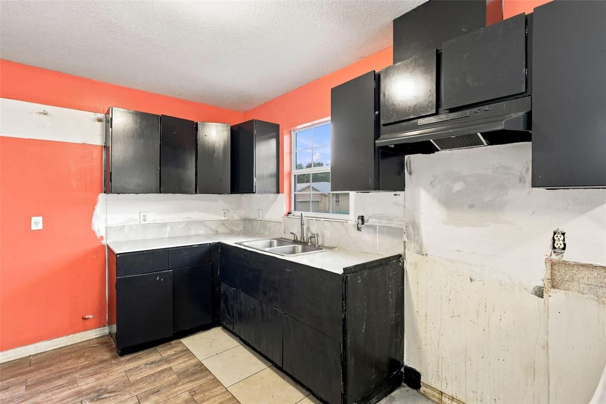 38407 LOWELL HARRIS WAY — photo 13 of 32