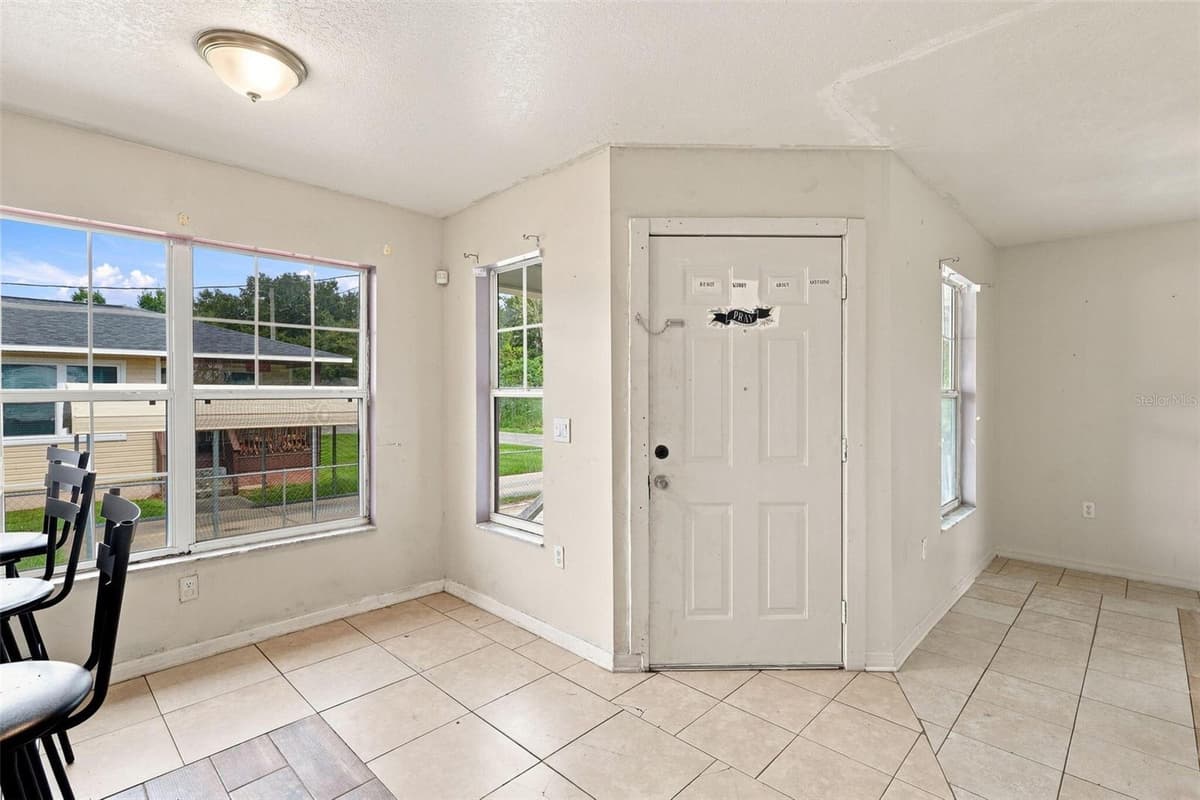 38407 LOWELL HARRIS WAY — photo 5 of 32