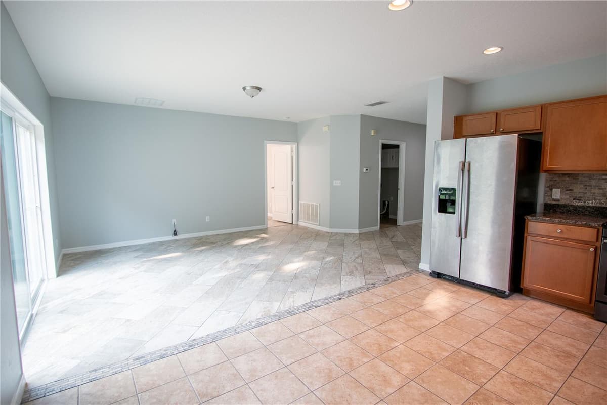 115 GLADESDOWN COURT — photo 12 of 26