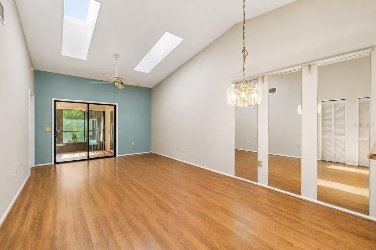 2927 63RD STREET — photo 5 of 20
