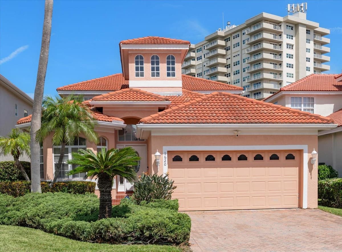 1620 SAND KEY ESTATES COURT — photo 8 of 49