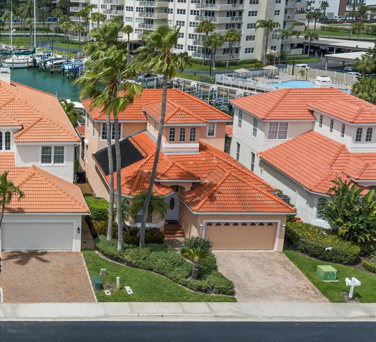 1620 SAND KEY ESTATES COURT — photo 3 of 49