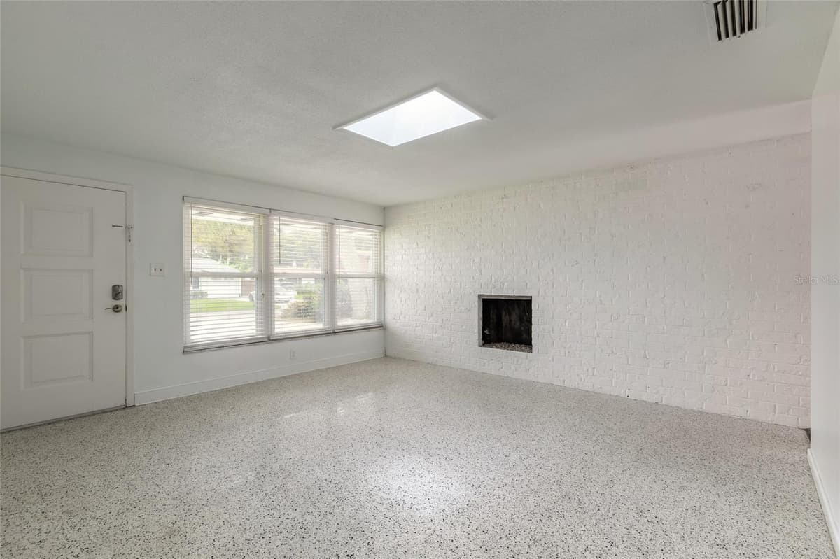 808 16TH AVENUE — photo 10 of 51