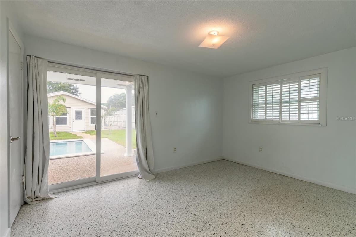 808 16TH AVENUE — photo 5 of 51