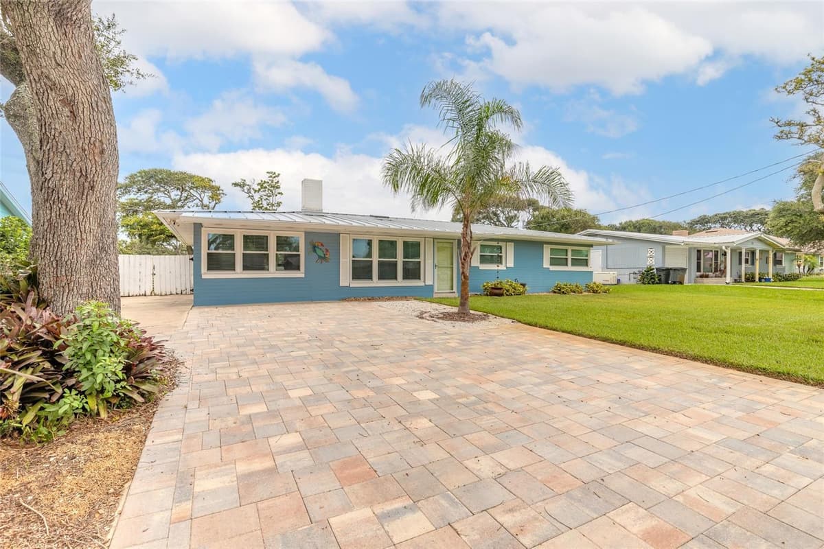 808 16TH AVENUE — photo 7 of 51