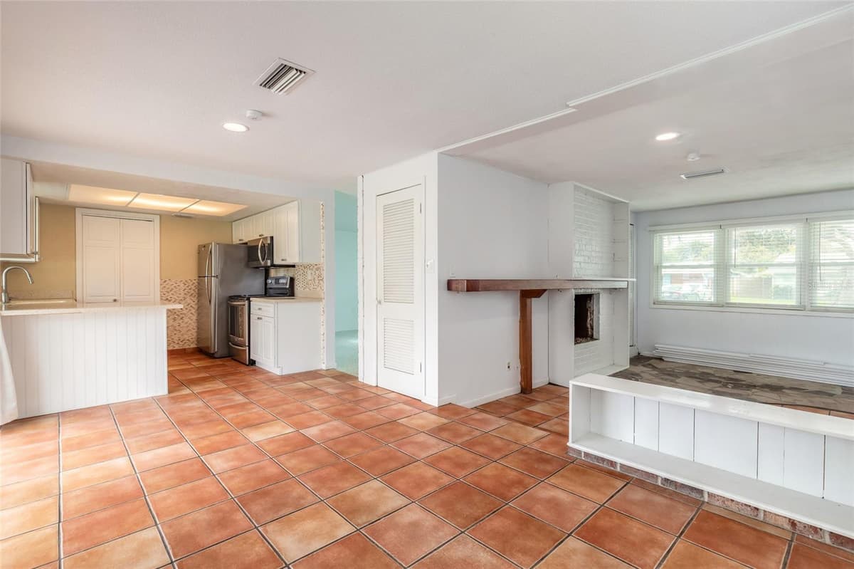 808 16TH AVENUE — photo 13 of 51