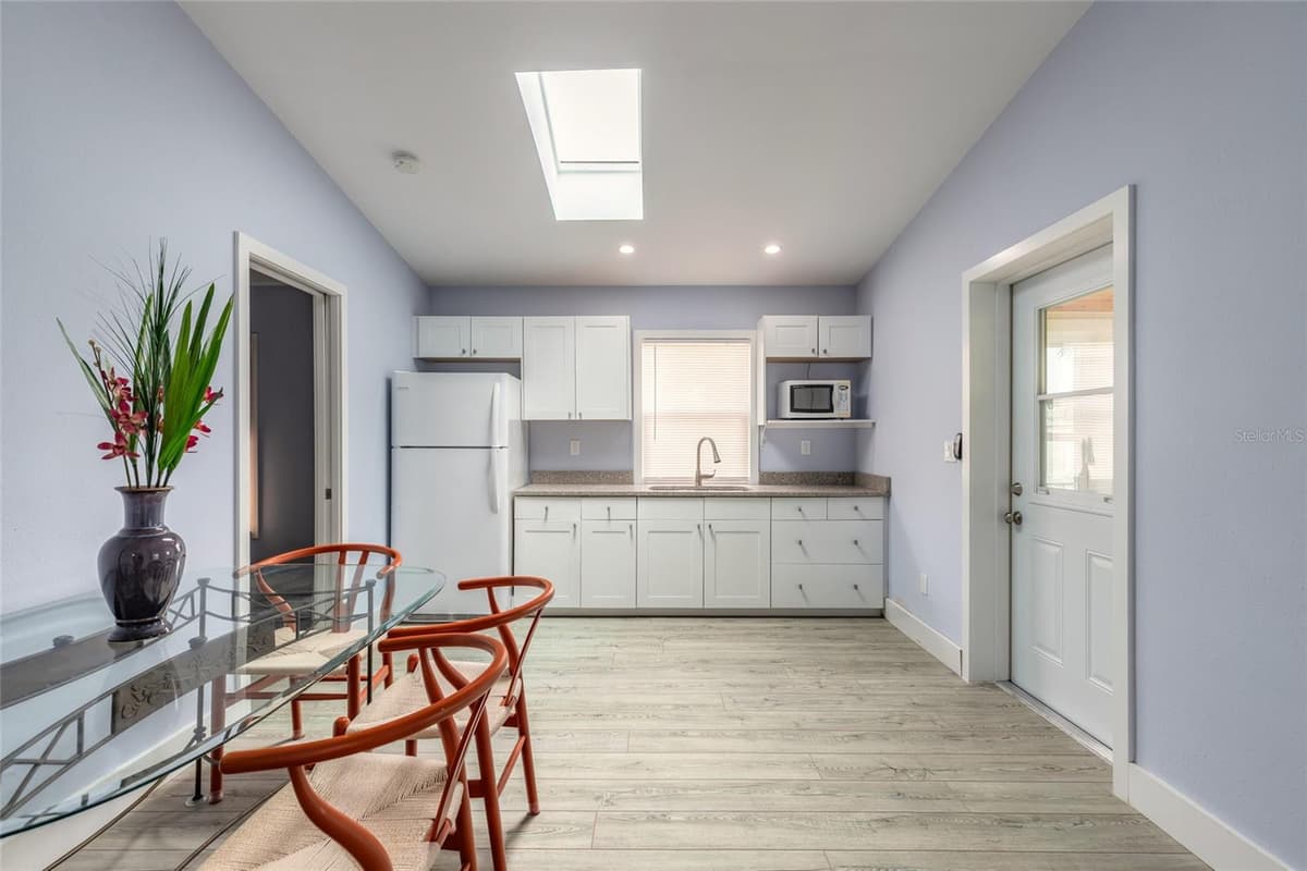 808 16TH AVENUE — photo 36 of 51