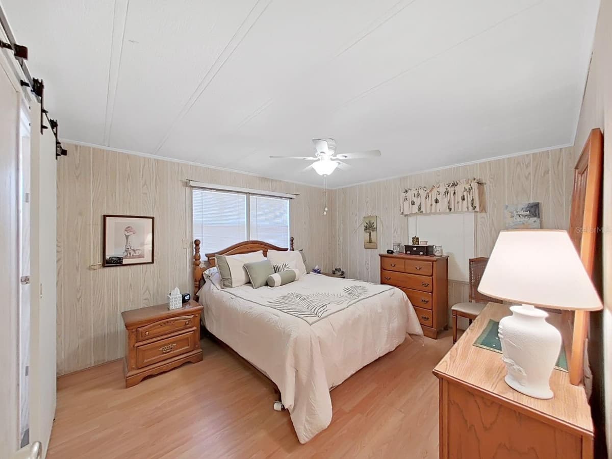 12501 ULMERTON ROAD — photo 11 of 20