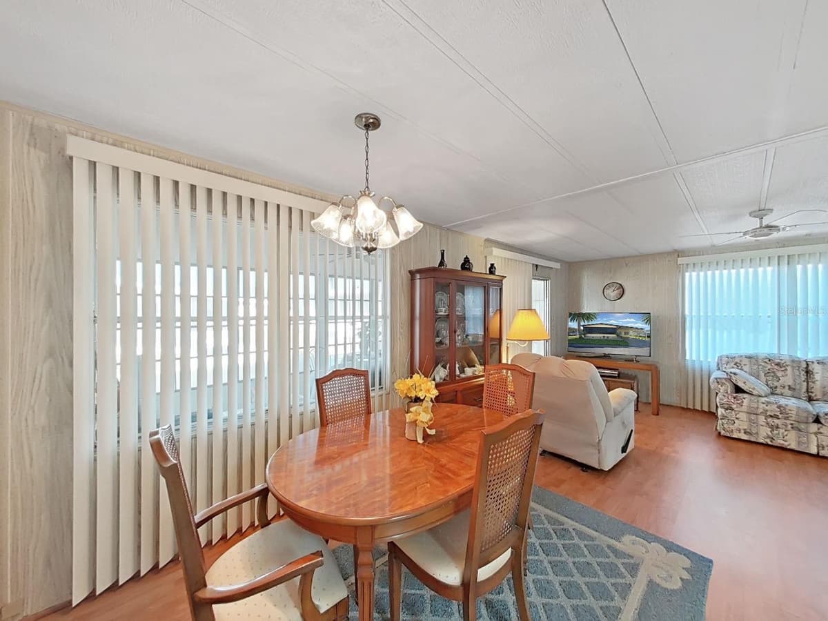 12501 ULMERTON ROAD — photo 4 of 20
