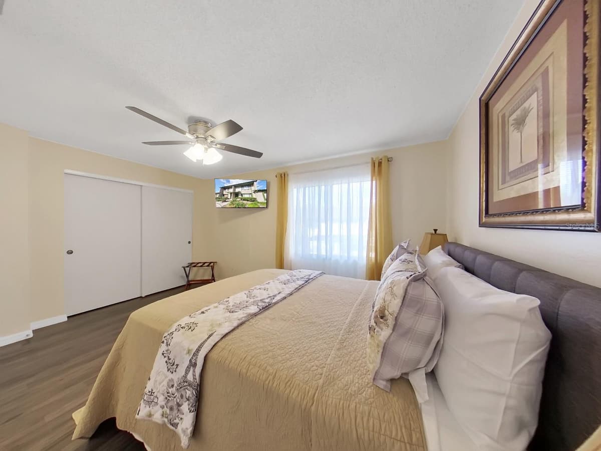 7805 AMBERLEA COURT — photo 13 of 22