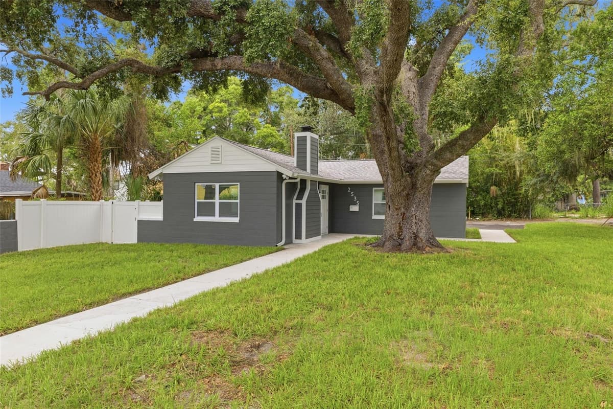2535 19TH STREET — photo 3 of 25