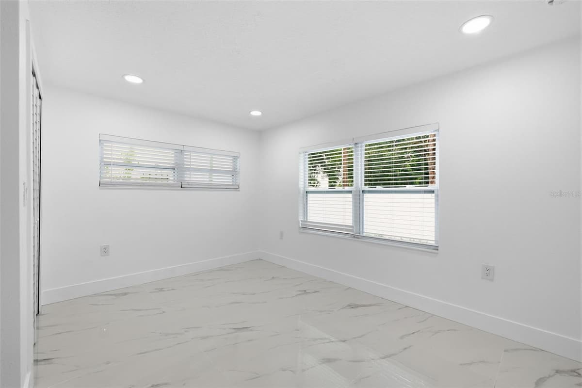 2535 19TH STREET — photo 19 of 25