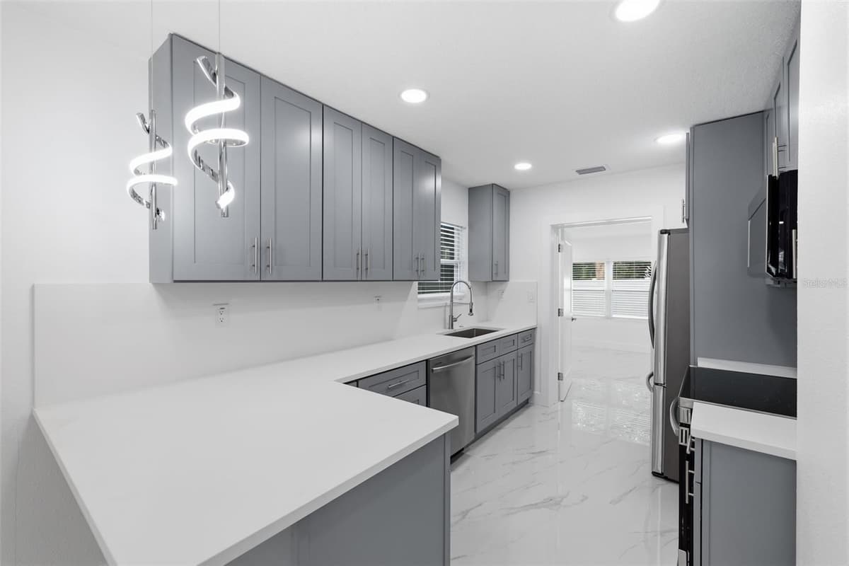 2535 19TH STREET — photo 15 of 25