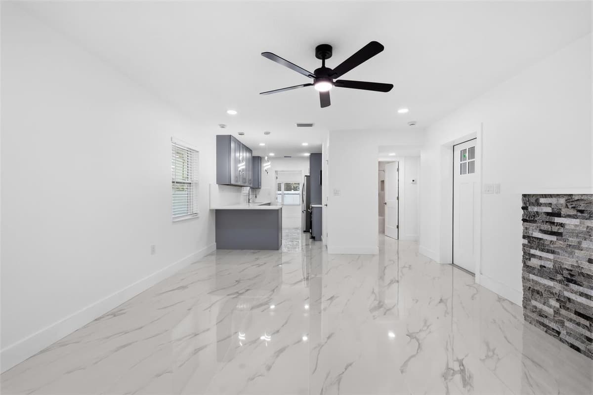 2535 19TH STREET — photo 7 of 25
