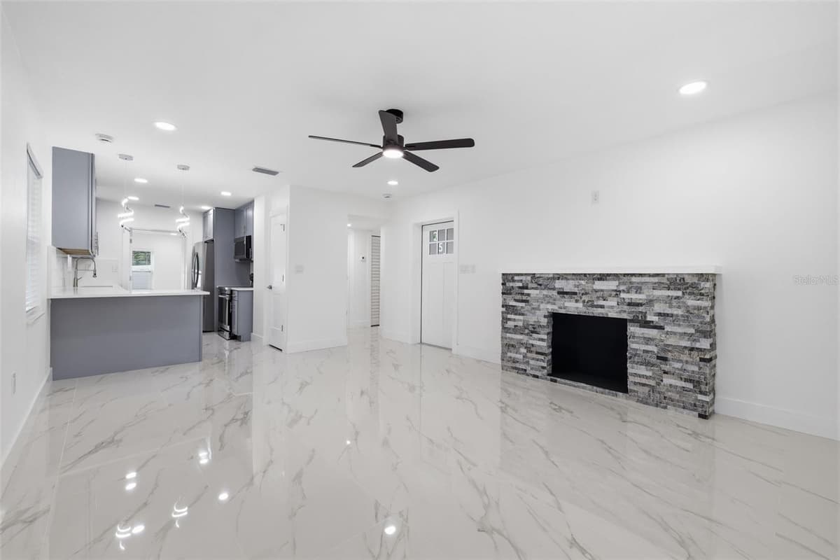 2535 19TH STREET — photo 5 of 25