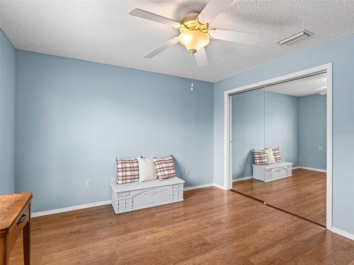 973 YORK TERRACE — photo 34 of 44