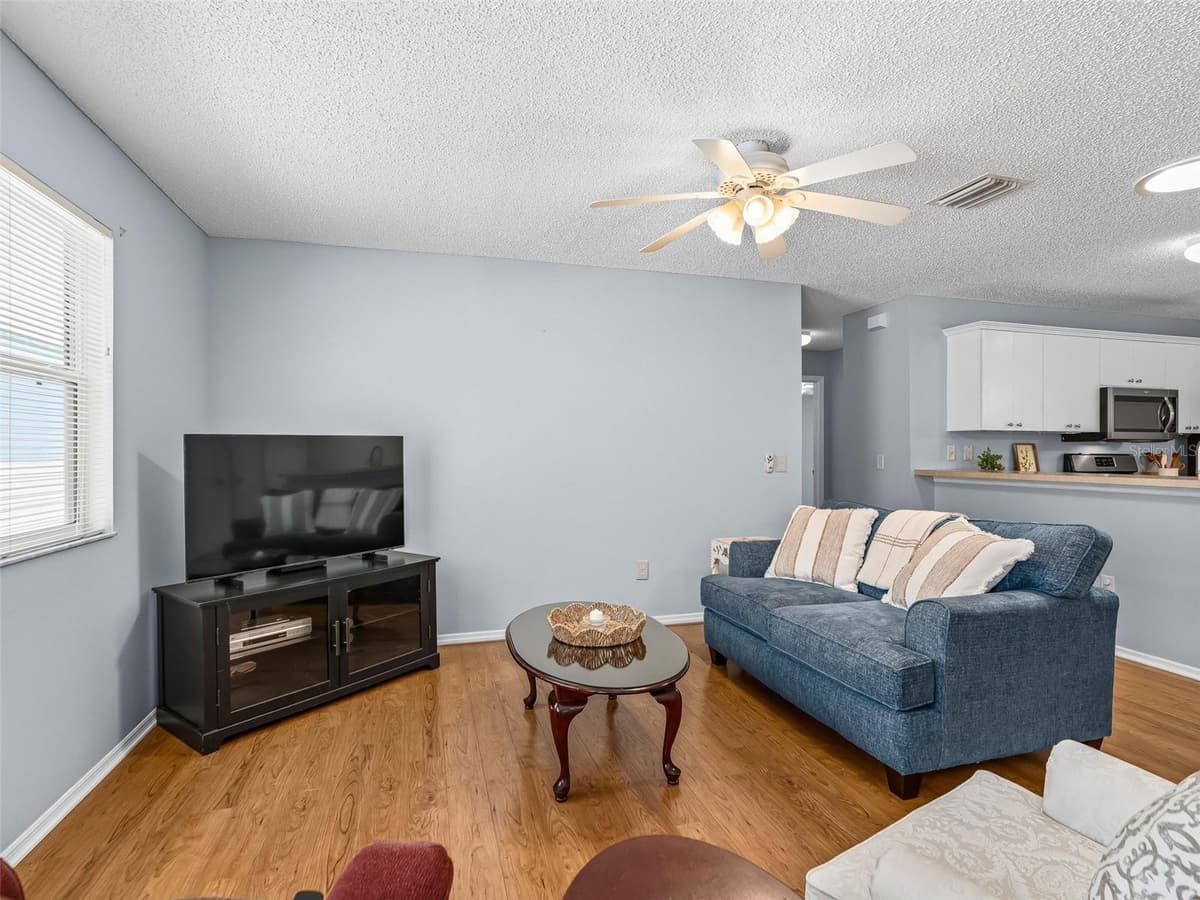 973 YORK TERRACE — photo 15 of 44