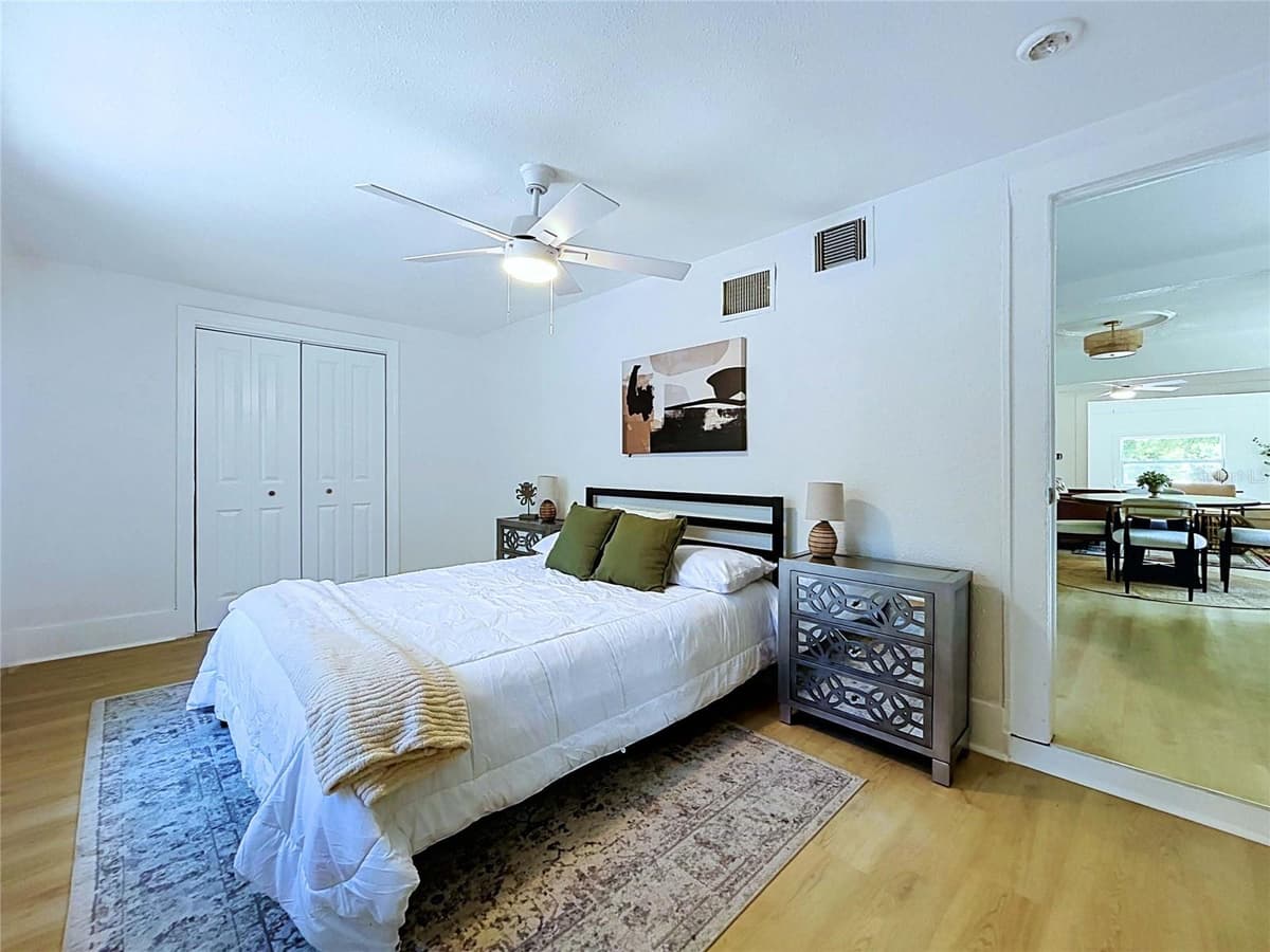 1835 24TH STREET — photo 14 of 32