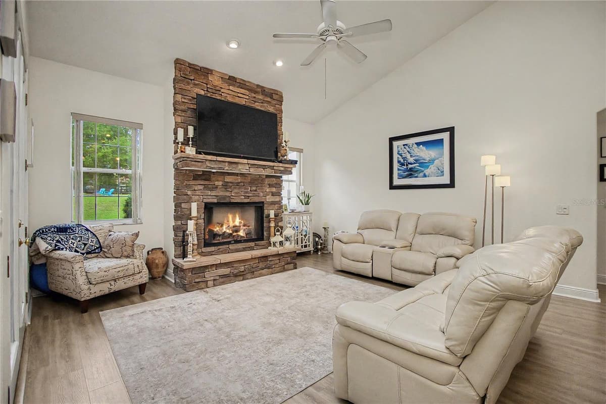 8840 70 TERR — photo 19 of 33