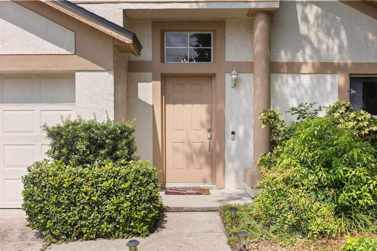 4562 CONWAY LANDING DRIVE — photo 3 of 38