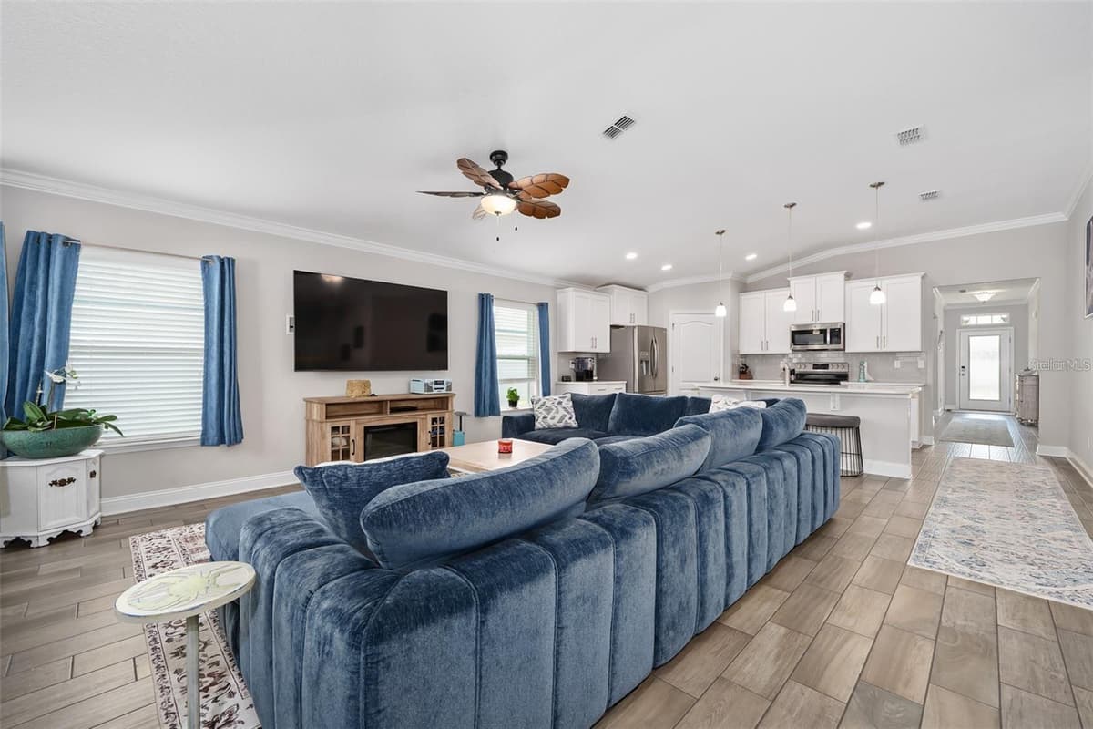 64 COASTAL HAMMOCK WAY — photo 4 of 18