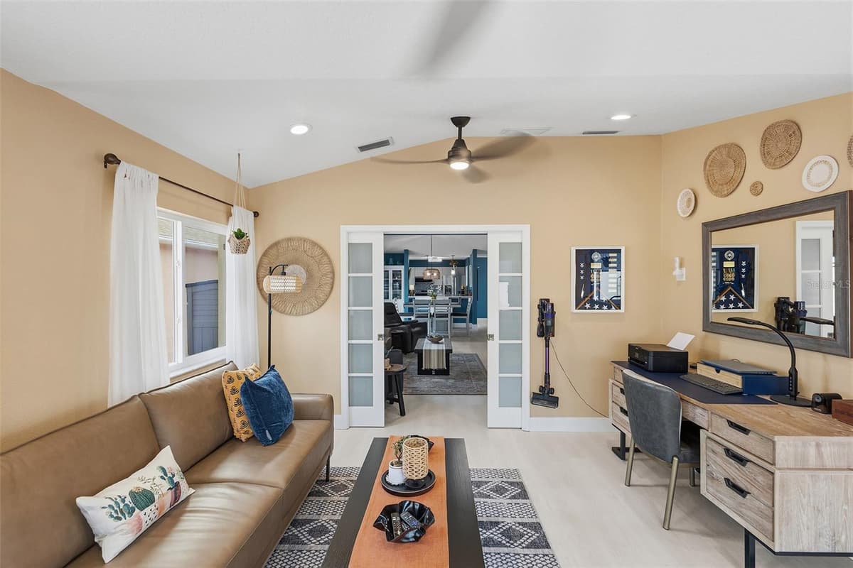 868 OVIEDO ROAD — photo 14 of 38
