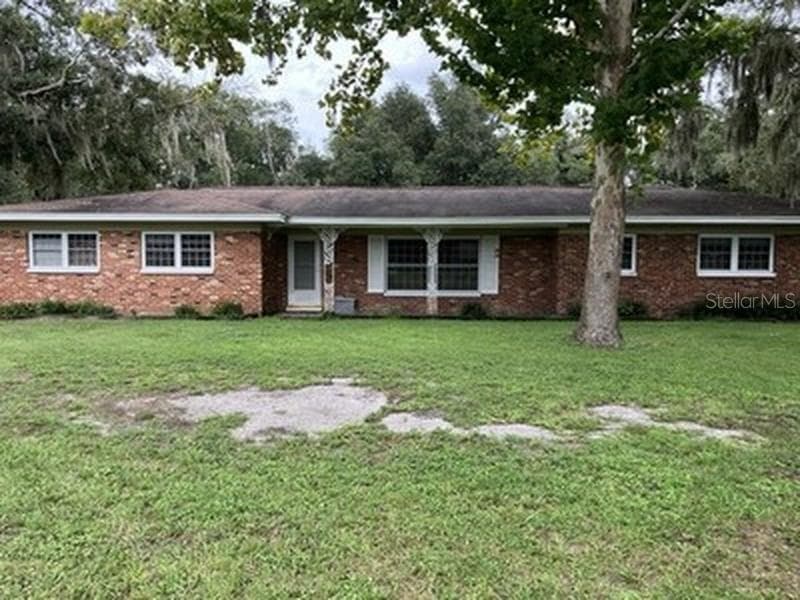 3425 HOLLAND DRIVE — photo 2 of 5