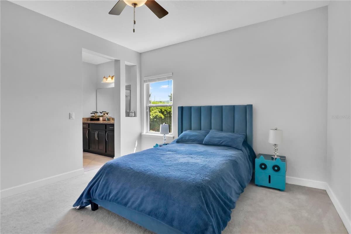 9443 ROYAL ESTATES BOULEVARD — photo 32 of 55