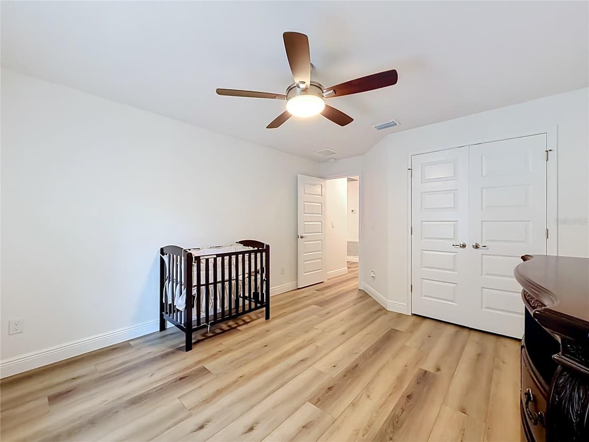 28 HOLLY COURT — photo 36 of 75
