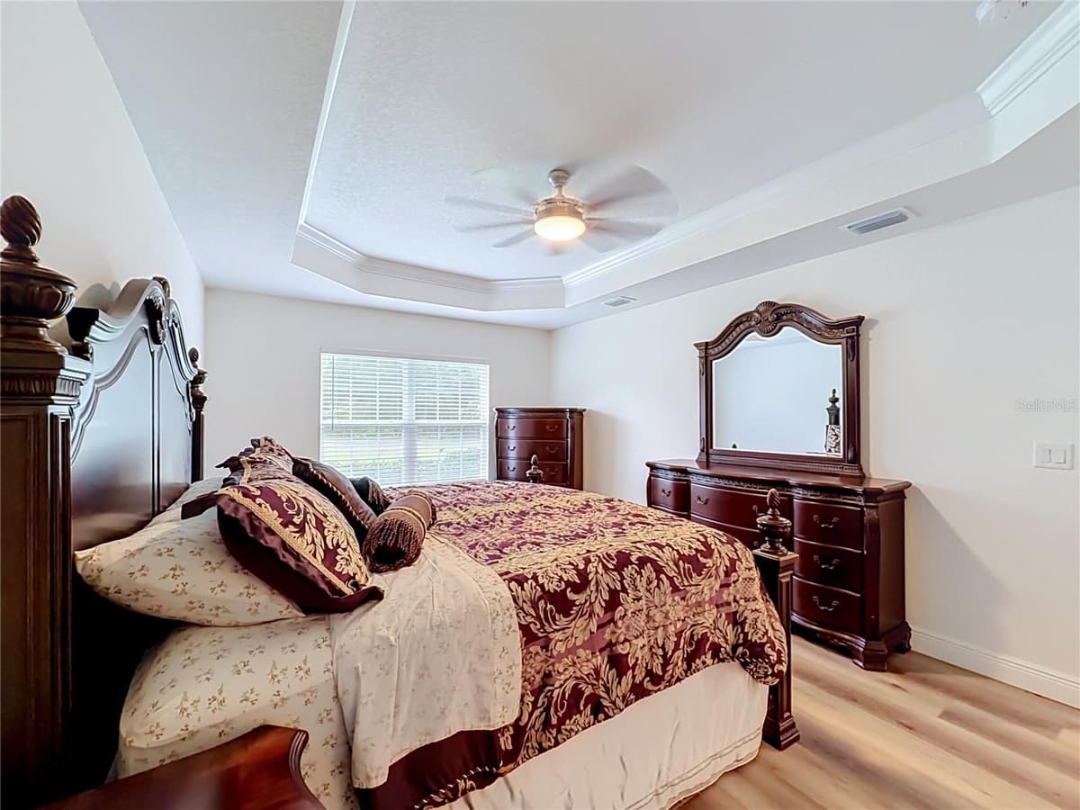 28 HOLLY COURT — photo 40 of 75