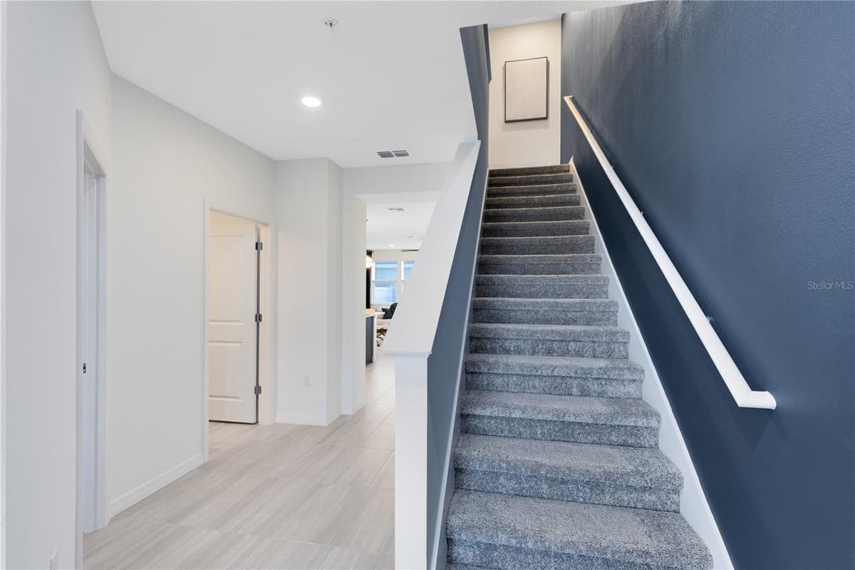 4560 ORCHARD VIEW ALLEY — photo 4 of 36