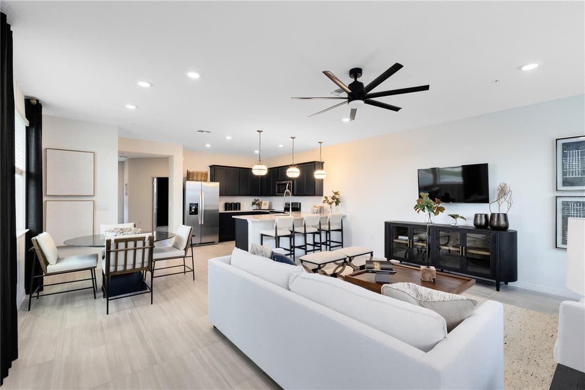 4560 ORCHARD VIEW ALLEY — photo 16 of 36