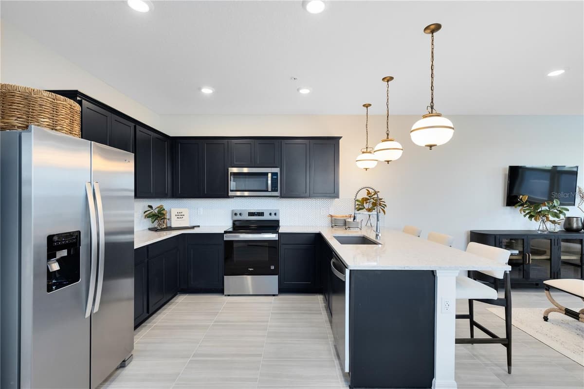 4560 ORCHARD VIEW ALLEY — photo 8 of 36