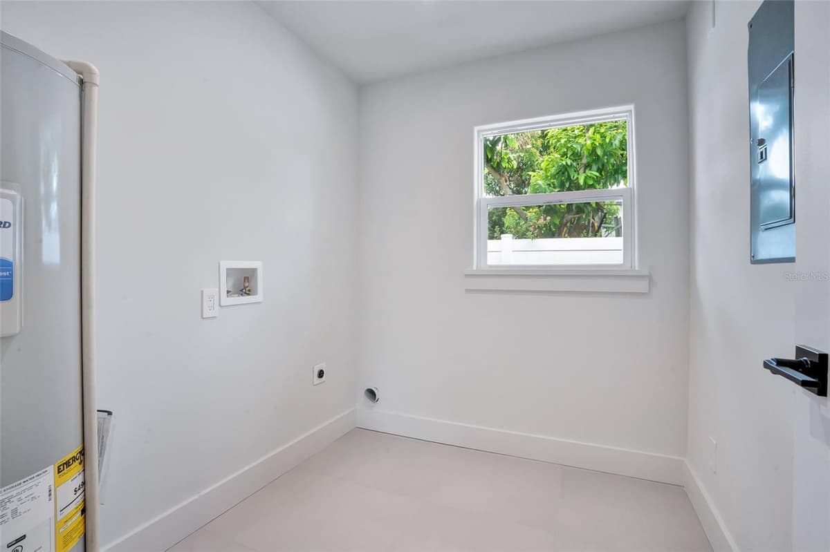 531 SWOOPE AVENUE — photo 30 of 39
