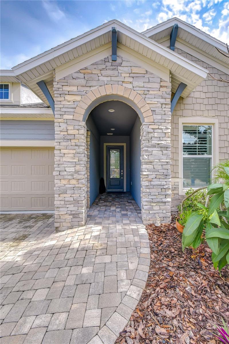 14014 SWALLOW HILL DRIVE — photo 2 of 33