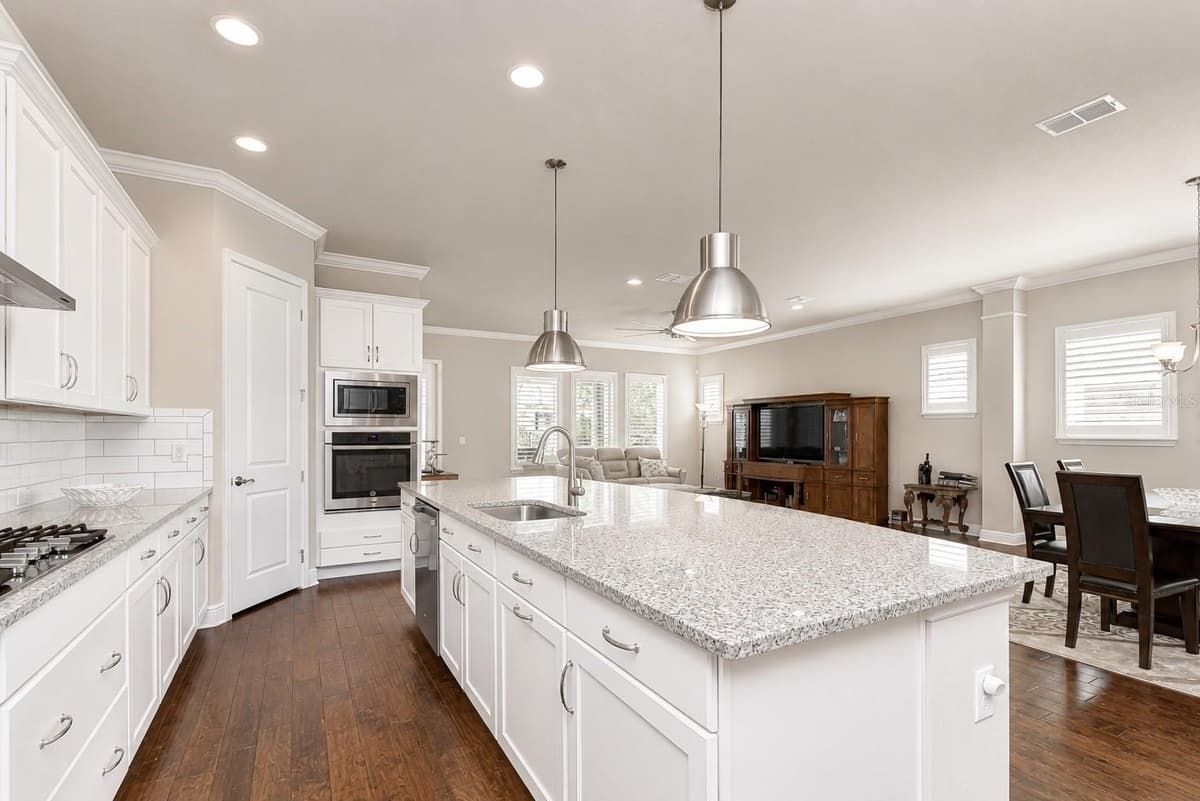 14014 SWALLOW HILL DRIVE — photo 11 of 33