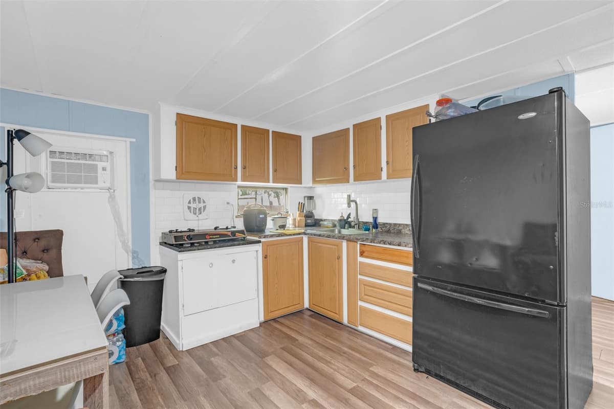 15816 NORTHGATE LANE — photo 32 of 56