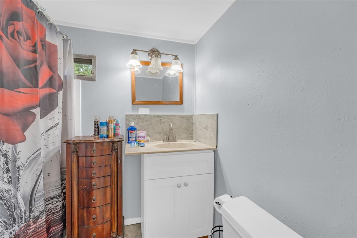 15816 NORTHGATE LANE — photo 36 of 56