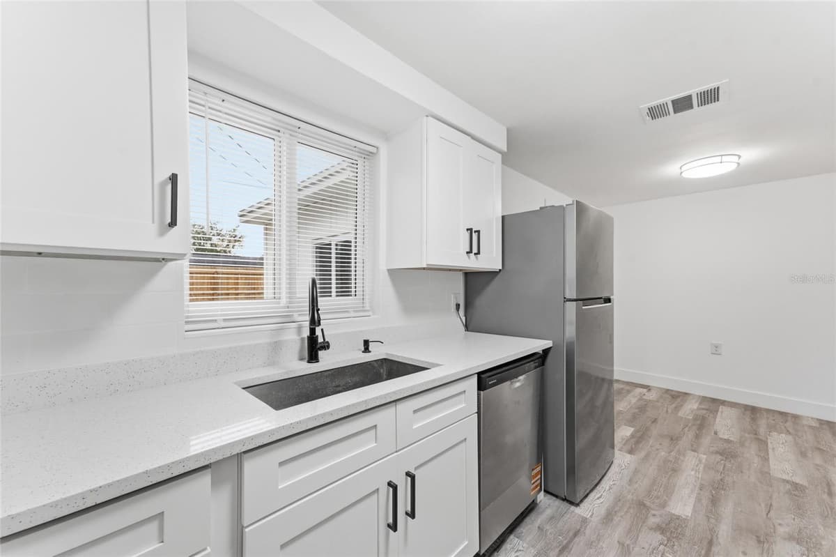 3306 CANTRELL STREET — photo 10 of 31