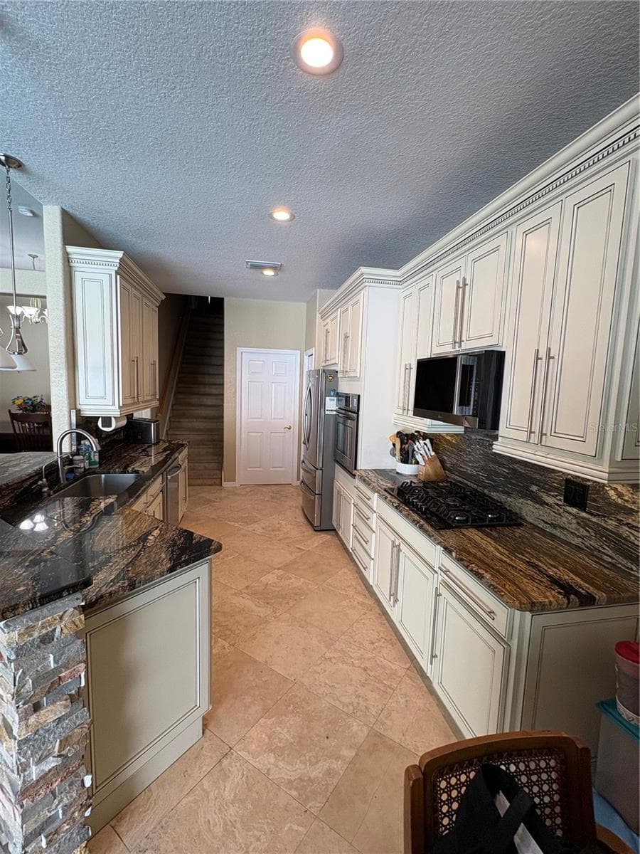 10761 BANFIELD DRIVE — photo 17 of 55