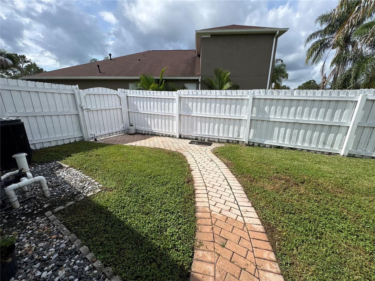 10761 BANFIELD DRIVE — photo 47 of 55
