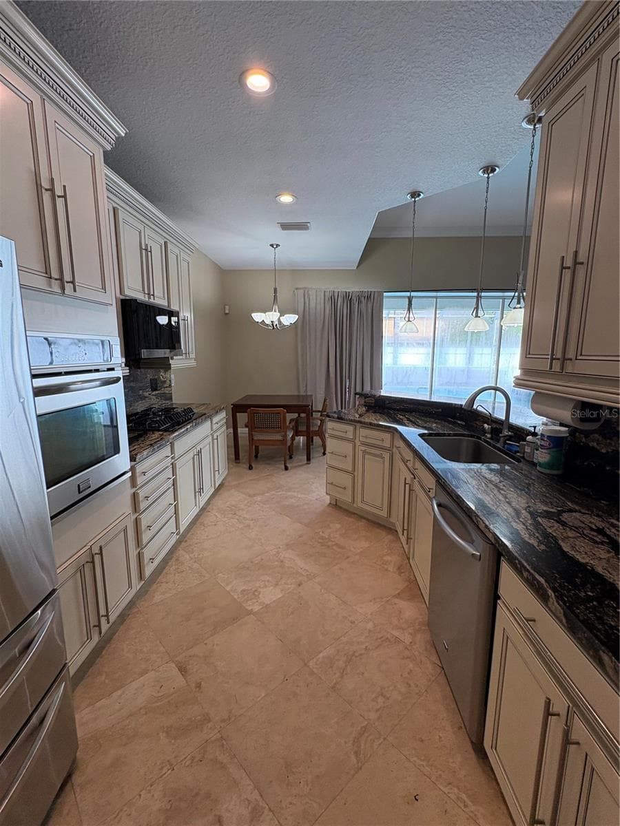 10761 BANFIELD DRIVE — photo 18 of 55