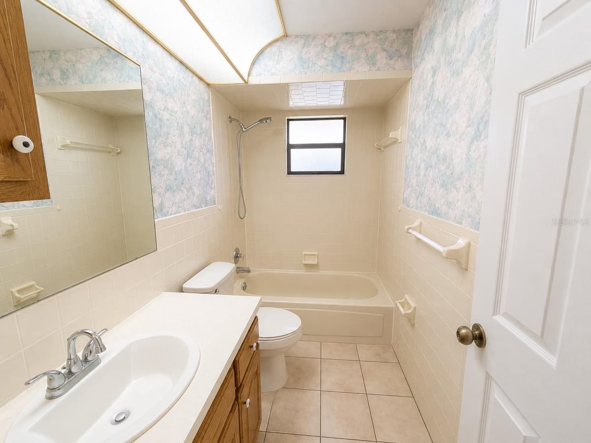 3524 BRISTOL STREET — photo 16 of 31