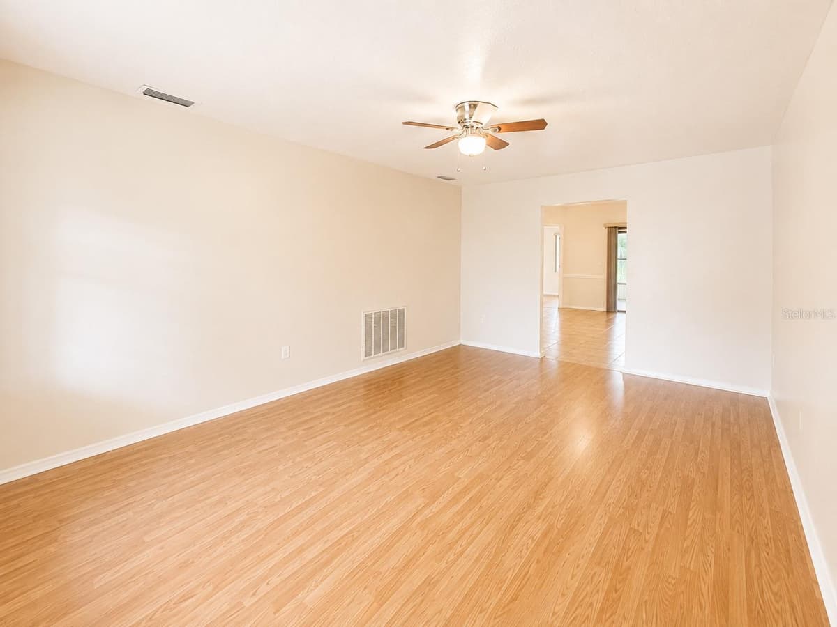 3524 BRISTOL STREET — photo 4 of 31