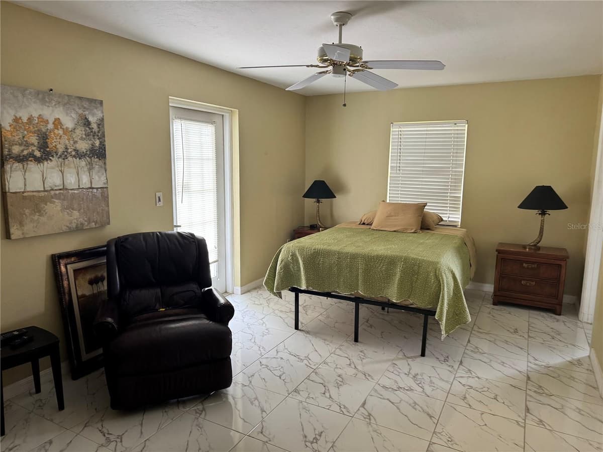 30048 OAK ROAD — photo 13 of 33